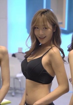 2018 SPOEX Model Show 18022424HD.2160P [ٶ/3.21G]